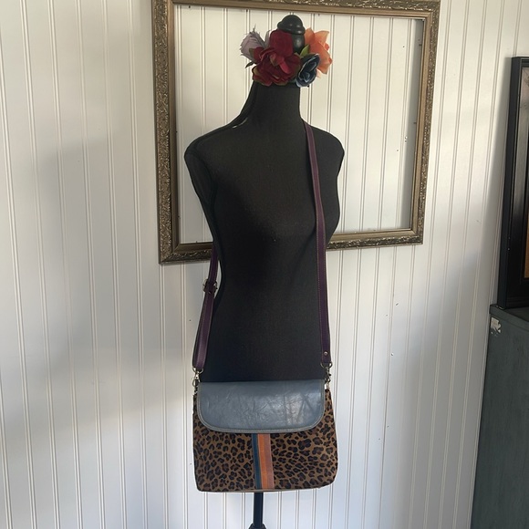 Folklore Couture Crossbody bag- Genuine Leather-Leopard- Clutch - Picture 4 of 11